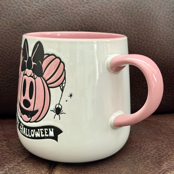 Disney Happy Halloween Minnie Mouse Jack O’Lantern with Spider Mug - Picture 5 of 10